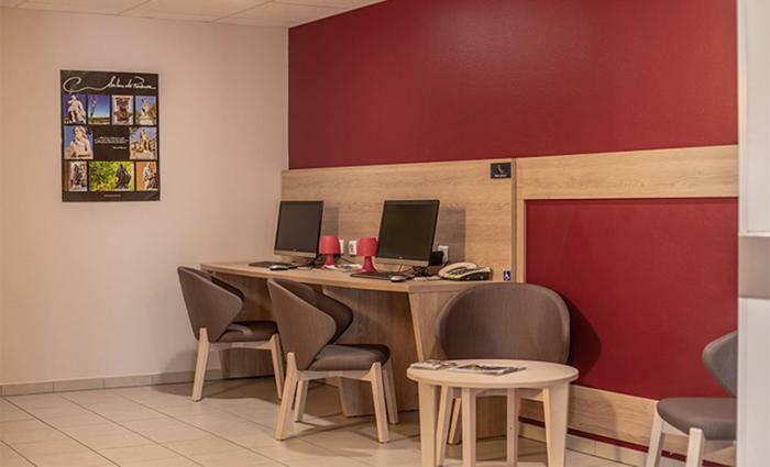 Ace Hotel Paris Sud Villabe Екстериор снимка